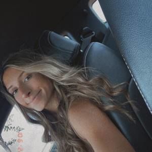 Meet your Posher, Vicky